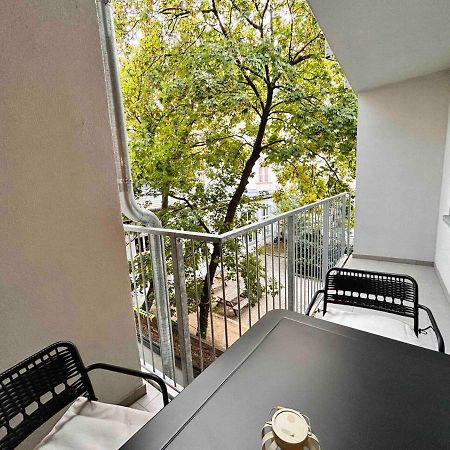 Urbaner Charme: Stilvolles Wohnen Im Herzen Wiens ภายนอก รูปภาพ