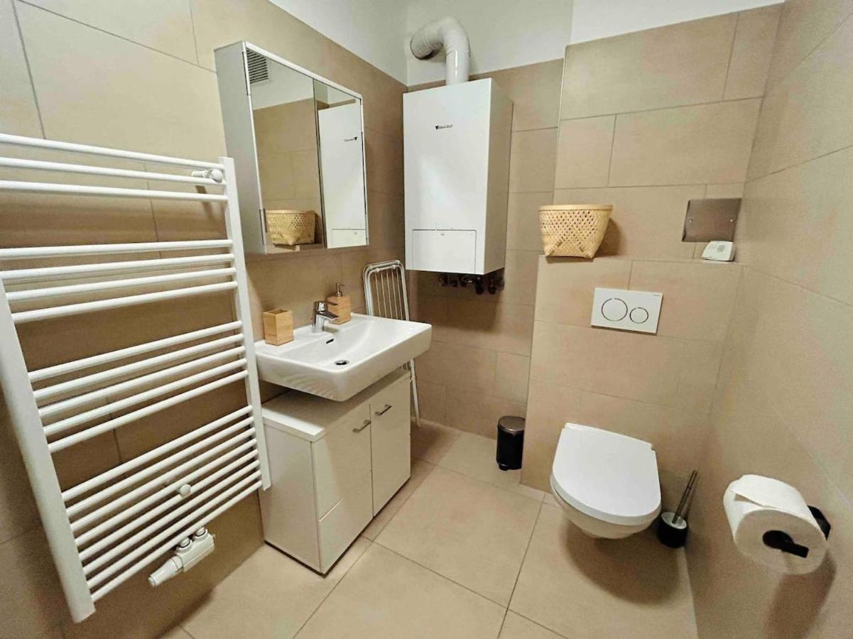 Urbaner Charme: Stilvolles Wohnen Im Herzen Wiens ภายนอก รูปภาพ