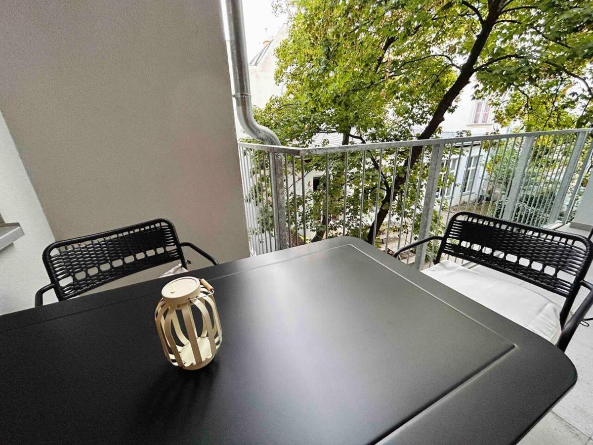 Urbaner Charme: Stilvolles Wohnen Im Herzen Wiens ภายนอก รูปภาพ